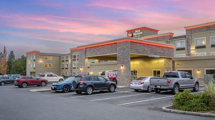 Best Western Plus Peppertree Airport Inn Exterior