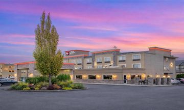 Best Western Plus Peppertree Airport Inn