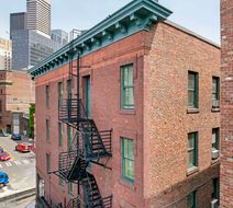 Best Western Plus Pioneer Square Hotel Exterior