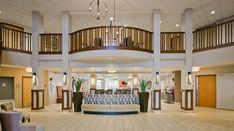 <b>Best Western Plus Kennewick Inn Lobby</b>. Images powered by <a href="https://iceportal.shijigroup.com/" title="IcePortal" target="_blank">IcePortal</a>.