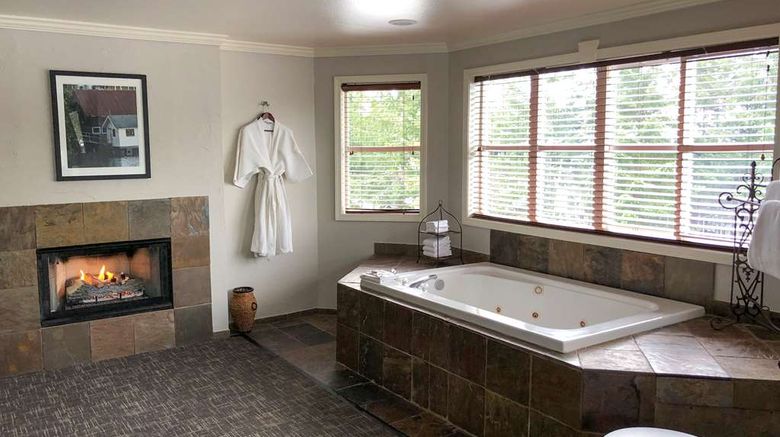 <b>Best Western Wesley Inn & Suites Spa</b>. Images powered by <a href="https://iceportal.shijigroup.com/" title="IcePortal" target="_blank">IcePortal</a>.