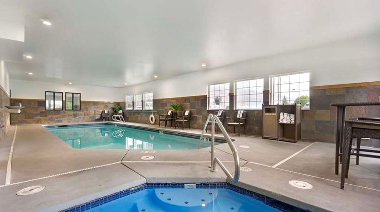 Best Western Plus Lincoln Hotel Pool