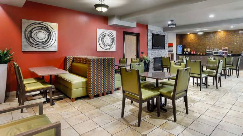 <b>Best Western Plus Lincoln Hotel Restaurant</b>. Images powered by <a href="https://iceportal.shijigroup.com/" title="IcePortal" target="_blank">IcePortal</a>.
