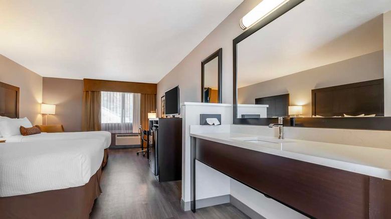 <b>Best Western Inn of Vancouver Room</b>. Images powered by <a href="https://iceportal.shijigroup.com/" title="IcePortal" target="_blank">IcePortal</a>.