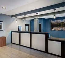 Best Western Plus Peppertree Auburn Inn Lobby
