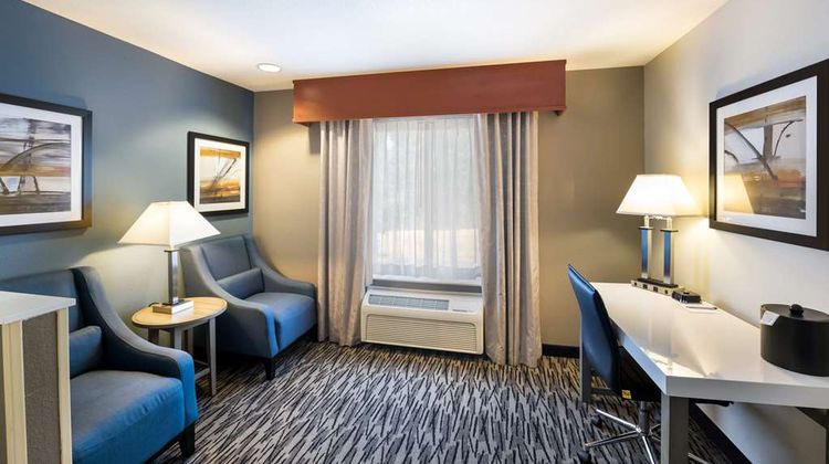Best Western Plus Peppertree Auburn Inn Room