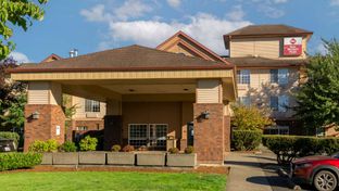 Best Western Plus Park Place Inn & Suite