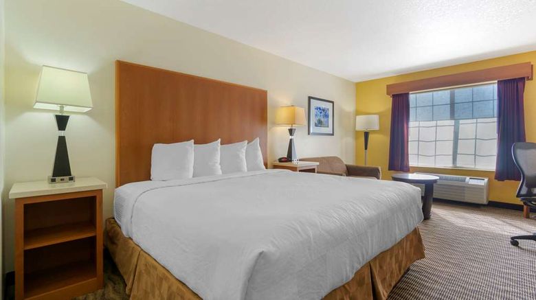<b>Best Western Plus Park Place Inn & Suite Room</b>. Images powered by <a href="https://iceportal.shijigroup.com/" title="IcePortal" target="_blank">IcePortal</a>.