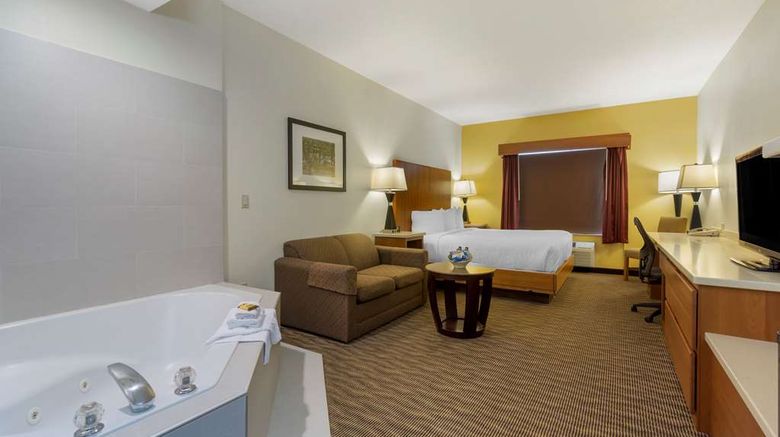 <b>Best Western Plus Park Place Inn & Suite Room</b>. Images powered by <a href="https://iceportal.shijigroup.com/" title="IcePortal" target="_blank">IcePortal</a>.