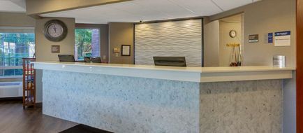 Best Western Plus Park Place Inn & Suite Lobby