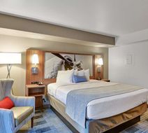 Executive Residency Navigator Inn Room