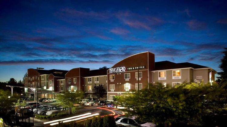 Executive Residency Navigator Inn Exterior