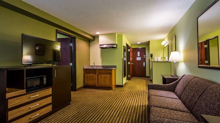 Best Western Rama Inn Room