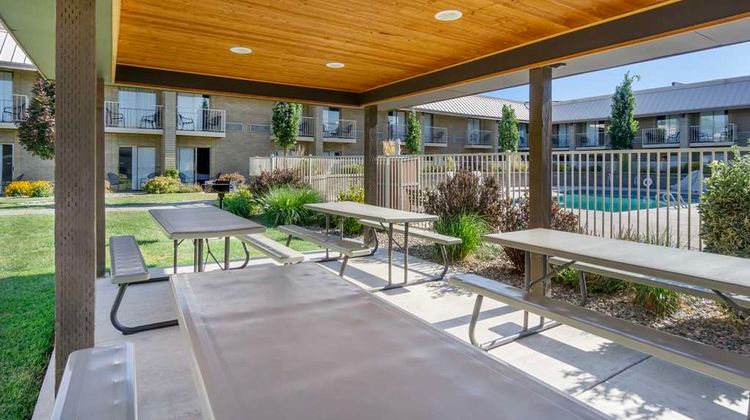 Best Western Plus Ahtanum Inn Pool