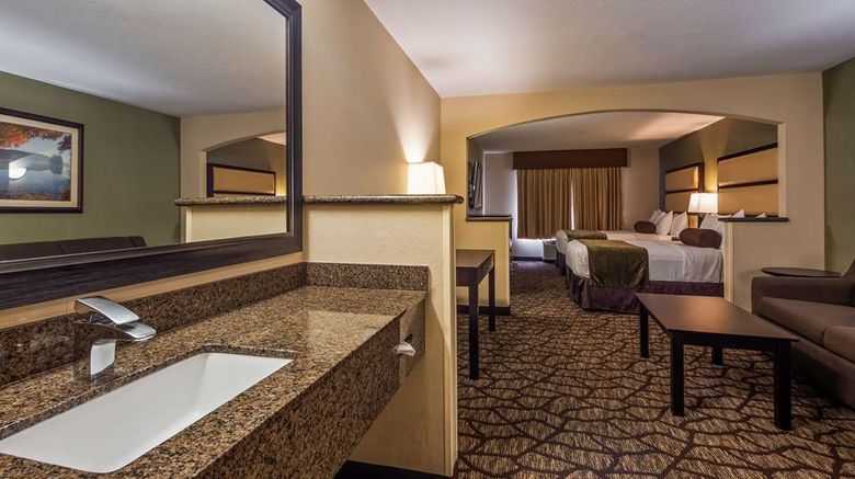 <b>Best Western Plus Vancouver Mall Drive Room</b>. Images powered by <a href="https://iceportal.shijigroup.com/" title="IcePortal" target="_blank">IcePortal</a>.