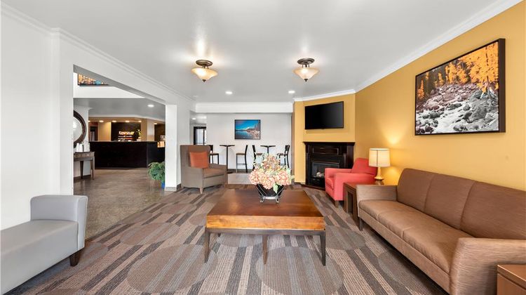 Best Western Chieftain Inn Lobby