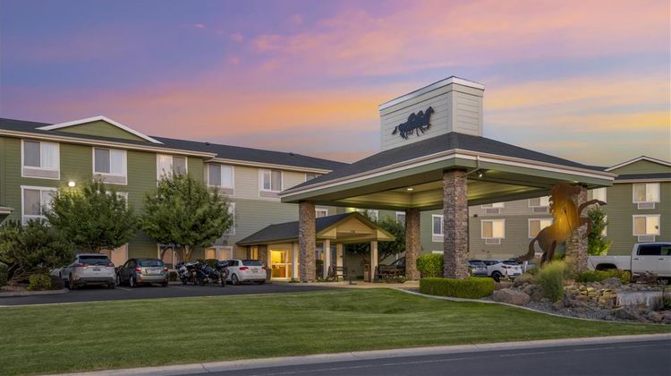 Best Western Bronco Inn Exterior