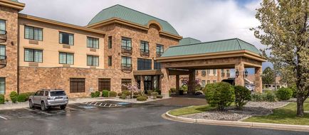 Best Western Premier Pasco Inn & Suites Exterior