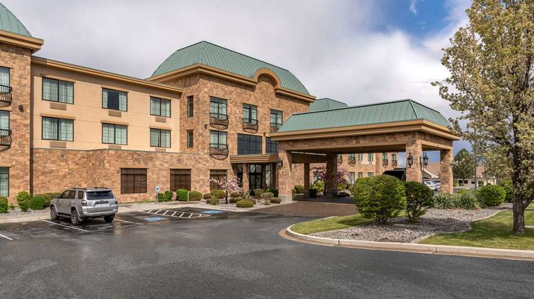 <b>Best Western Premier Pasco Inn & Suites Exterior</b>. Images powered by <a href="https://iceportal.shijigroup.com/" title="IcePortal" target="_blank">IcePortal</a>.