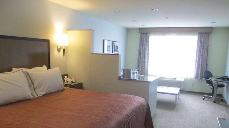 <b>Best Western Snowcap Lodge Suite</b>. Images powered by <a href="https://iceportal.shijigroup.com/" title="IcePortal" target="_blank">IcePortal</a>.