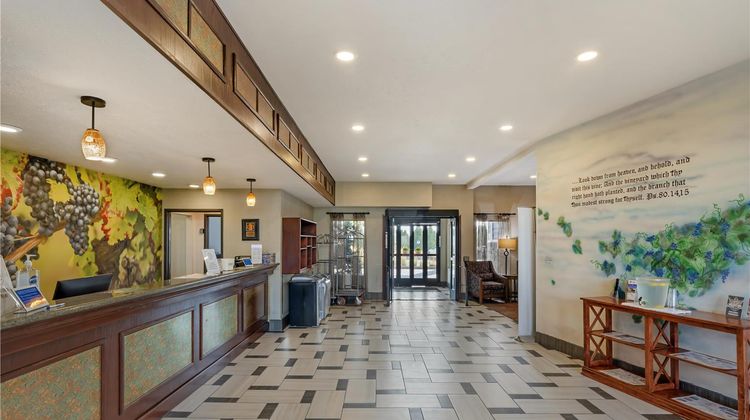 Best Western Plus Grapevine Inn Lobby