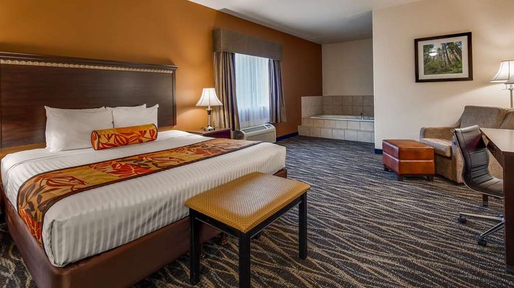 Best Western Plus Battle Ground Inn Stes Room