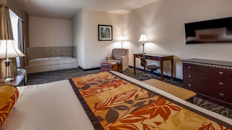 Best Western Plus Battle Ground Inn Stes Room