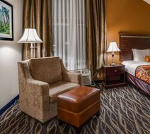 Best Western Plus Battle Ground Inn Stes Room