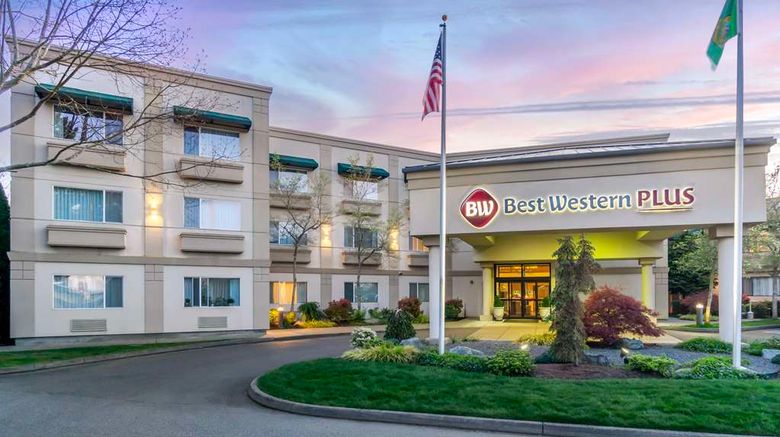 <b>Best Western Plus Edmonds Harbor Inn Exterior</b>. Images powered by <a href="https://iceportal.shijigroup.com/" title="IcePortal" target="_blank">IcePortal</a>.