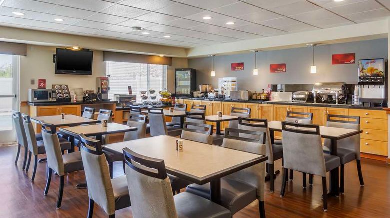<b>Best Western Plus Edmonds Harbor Inn Restaurant</b>. Images powered by <a href="https://iceportal.shijigroup.com/" title="IcePortal" target="_blank">IcePortal</a>.