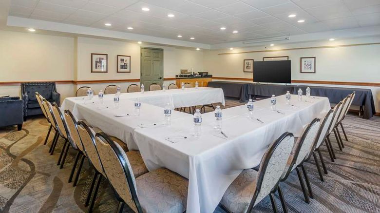 <b>Best Western Plus Edmonds Harbor Inn Meeting</b>. Images powered by <a href="https://iceportal.shijigroup.com/" title="IcePortal" target="_blank">IcePortal</a>.