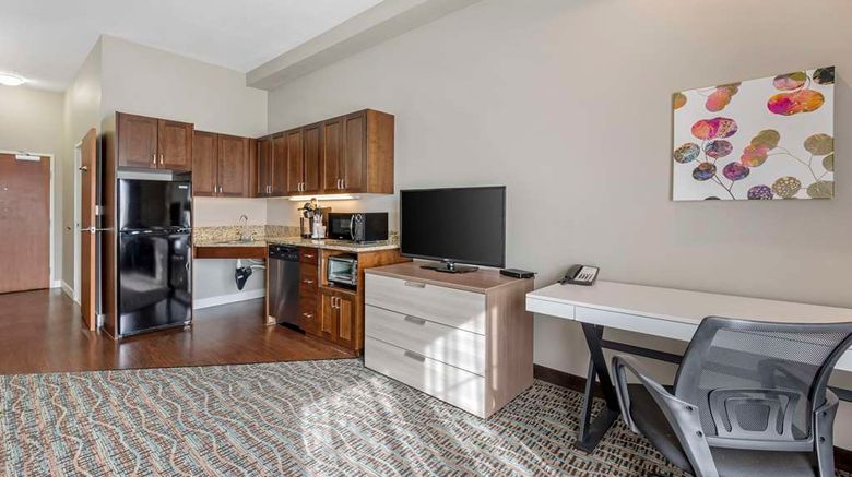 <b>Best Western Plus Peppertree Inn at Omak Room</b>. Images powered by <a href="https://iceportal.shijigroup.com/" title="IcePortal" target="_blank">IcePortal</a>.