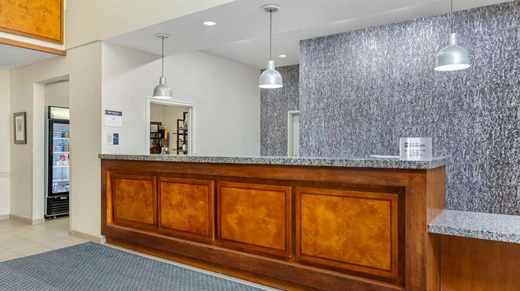 Best Western Plus Peppertree Inn at Omak Lobby
