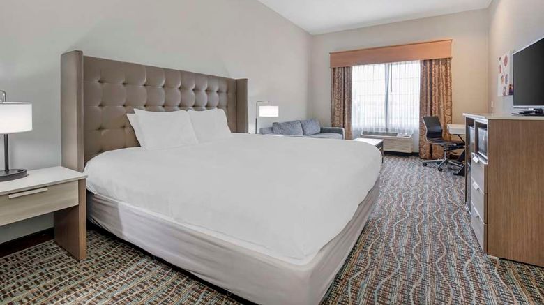 <b>Best Western Plus Peppertree Inn at Omak Room</b>. Images powered by <a href="https://iceportal.shijigroup.com/" title="IcePortal" target="_blank">IcePortal</a>.