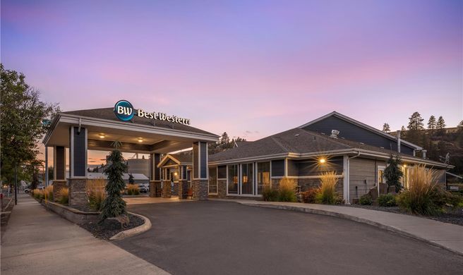 Best Western Wheatland Inn Exterior