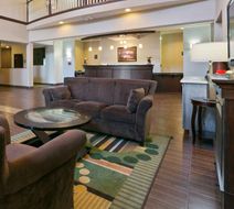 Best Western Plus Parkersville Inn Stes Lobby