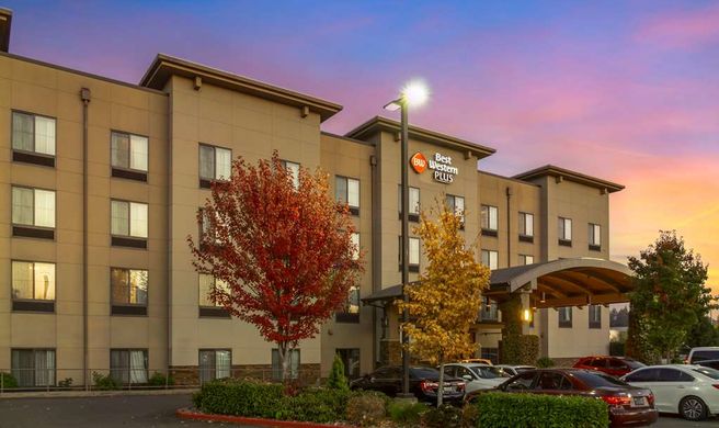 Best Western Plus Lacey Inn & Suites Exterior