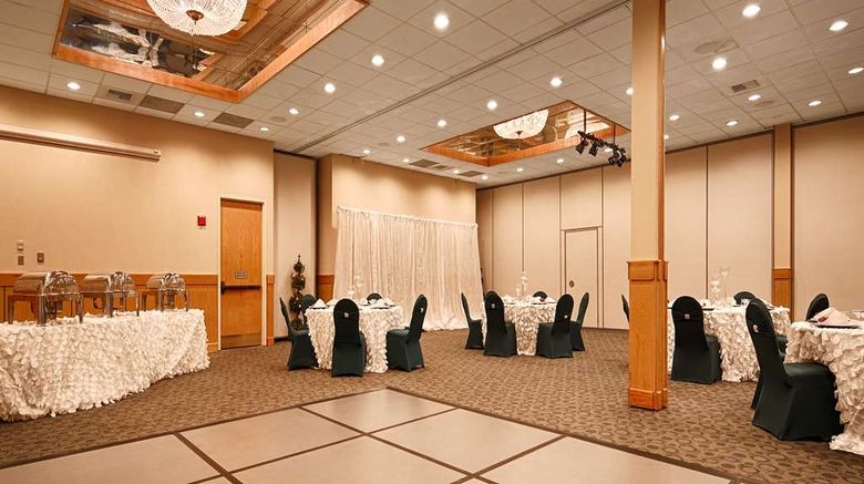 <b>Best Western Plus Silverdale Beach Hotel Ballroom</b>. Images powered by <a href="https://iceportal.shijigroup.com/" title="IcePortal" target="_blank">IcePortal</a>.