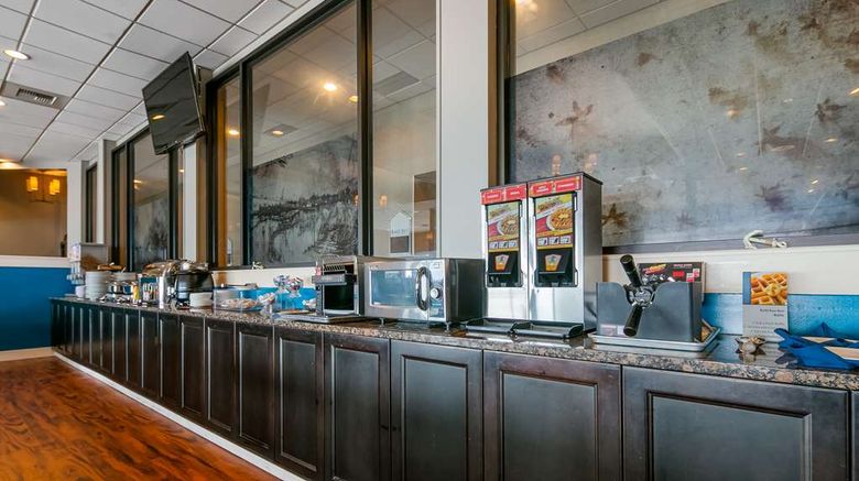 <b>Best Western Plus Silverdale Beach Hotel Restaurant</b>. Images powered by <a href="https://iceportal.shijigroup.com/" title="IcePortal" target="_blank">IcePortal</a>.