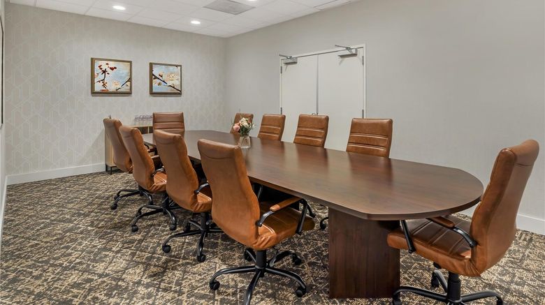 <b>Best Western Plus Arlington/Marysville Meeting</b>. Images powered by <a href="https://iceportal.shijigroup.com/" title="IcePortal" target="_blank">IcePortal</a>.