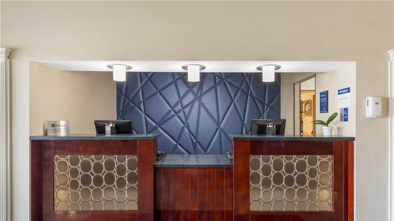 <b>Best Western Plus Aberdeen Lobby</b>. Images powered by <a href="https://iceportal.shijigroup.com/" title="IcePortal" target="_blank">IcePortal</a>.