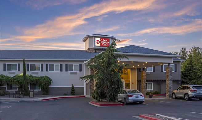 Best Western Plus Vintage Valley Inn Exterior