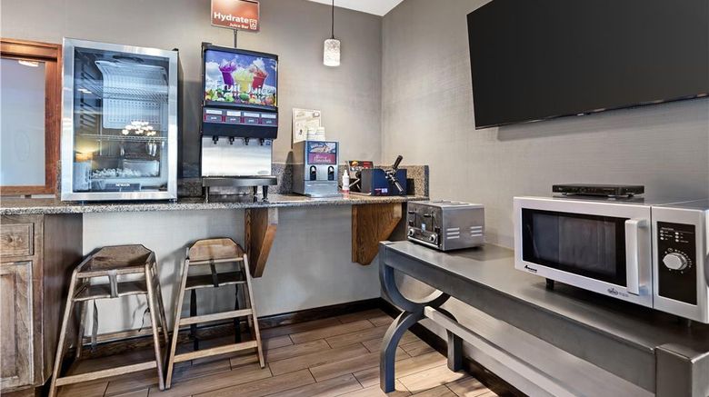 <b>Best Western Plus City Center Restaurant</b>. Images powered by <a href="https://iceportal.shijigroup.com/" title="IcePortal" target="_blank">IcePortal</a>.
