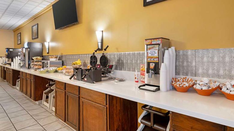 <b>Best Western Green Bay Inn Restaurant</b>. Images powered by <a href="https://iceportal.shijigroup.com/" title="IcePortal" target="_blank">IcePortal</a>.