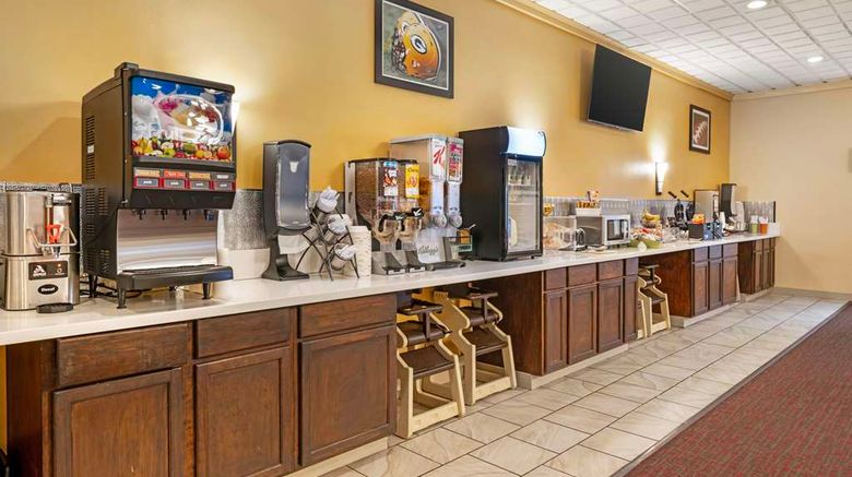 <b>Best Western Green Bay Inn Restaurant</b>. Images powered by <a href="https://iceportal.shijigroup.com/" title="IcePortal" target="_blank">IcePortal</a>.