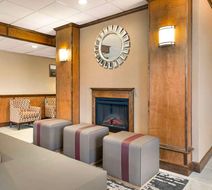 Best Western Green Bay Inn Lobby