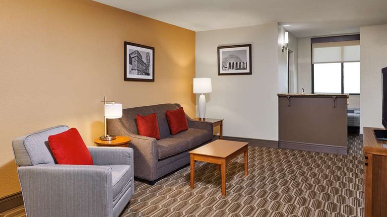 <b>Best Western Plus Milwaukee Airport Htl Suite</b>. Images powered by <a href="https://iceportal.shijigroup.com/" title="IcePortal" target="_blank">IcePortal</a>.