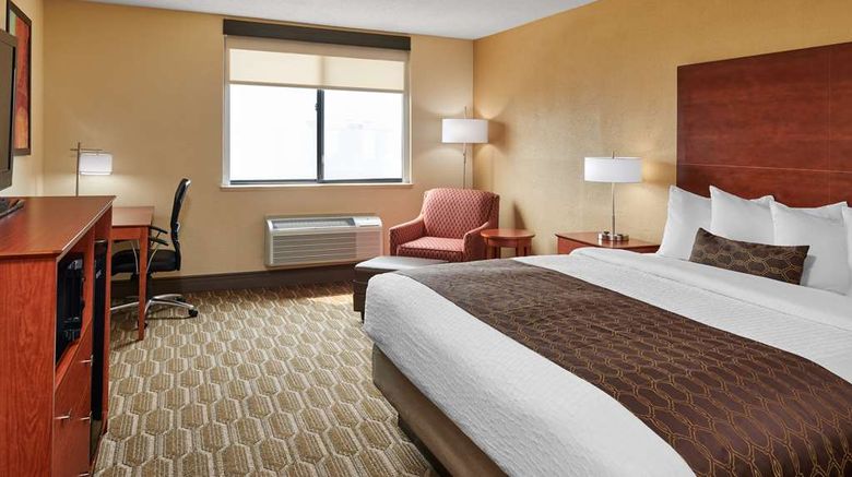 <b>Best Western Plus Milwaukee Airport Htl Room</b>. Images powered by <a href="https://iceportal.shijigroup.com/" title="IcePortal" target="_blank">IcePortal</a>.