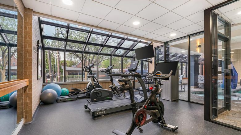 <b>Best Western Plus InnTowner Madison Health</b>. Images powered by <a href="https://iceportal.shijigroup.com/" title="IcePortal" target="_blank">IcePortal</a>.
