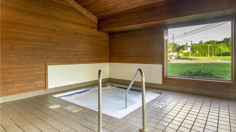 Best Western Maritime Inn Pool